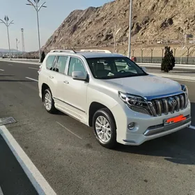 Toyota Land Cruiser Prado 2013