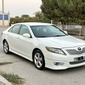 Toyota Camry 2011