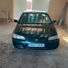 Toyota Camry 1998