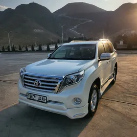 Toyota Land Cruiser Prado 2015