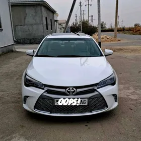 Toyota Camry 2016