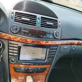 Mercedes-Benz E-Class 2003