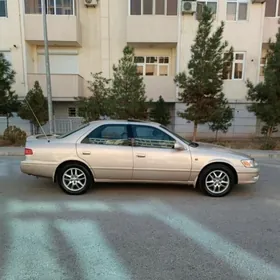 Toyota Camry 2001