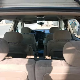 Toyota Sienna 2001