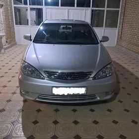 Toyota Camry 2004