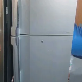 Холодильник Toshiba