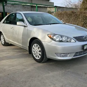 Toyota Camry 2005