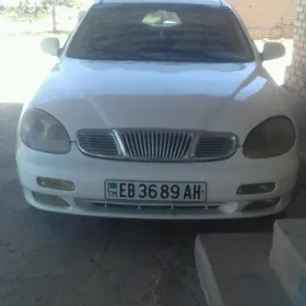 Daewoo Leganza 1998