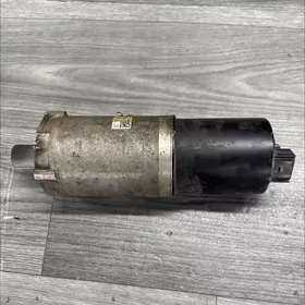 bmw  G05   rulevoy usilitel