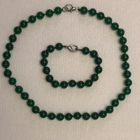 Бусы зелёный Нефрит