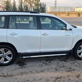 Toyota Highlander 2011