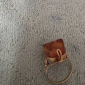 камень янтарь кольцо