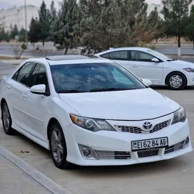 Toyota Camry 2013