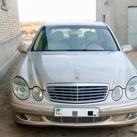 Mercedes-Benz E320 2003