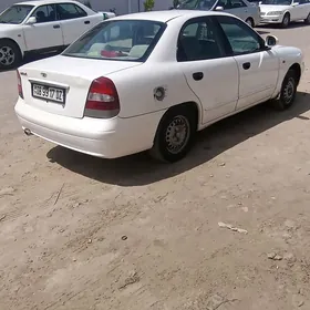 Daewoo Nubira 2001