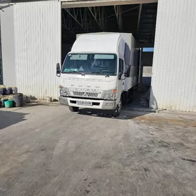 Mitsubishi Canter 2004