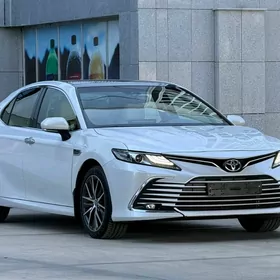 Toyota Camry 2023