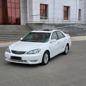 Toyota Camry 2004