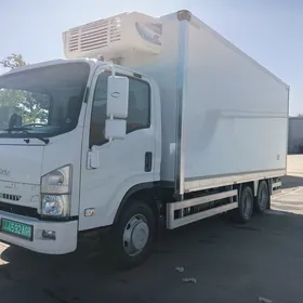 Isuzu Elf 2021