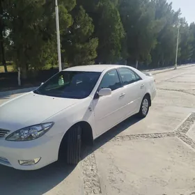 Toyota Camry 2005