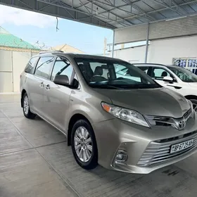 Toyota Sienna 2017