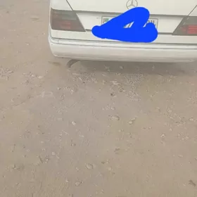 Mercedes-Benz W126 1990