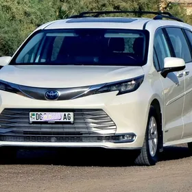 Toyota Sienna 2022