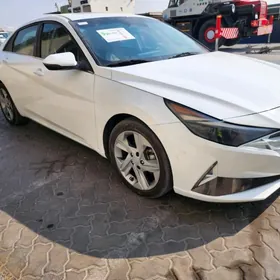 Hyundai Elantra 2021