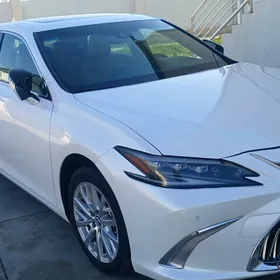 Lexus ES 350 2022
