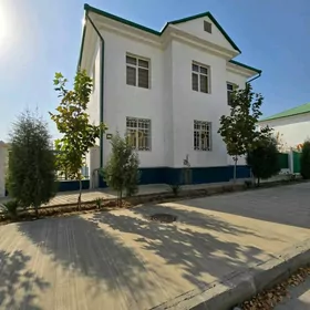 Тязе Заман, коттедж