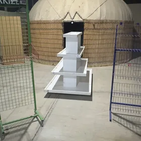 Magazyn ucin polkalar