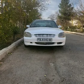 Hyundai Sonata 1999