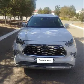 Toyota Highlander 2021