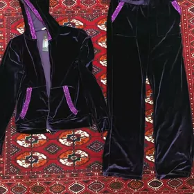 Спортивный костюм