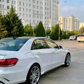 Mercedes-Benz E350 2010