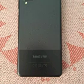 Samsung A12