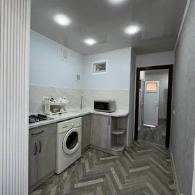 6 мкр 3 Ком 2 Этаж 64м2