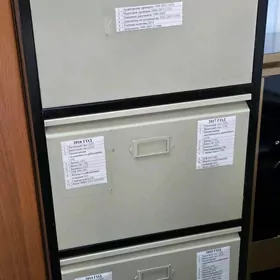 Металич. шкаф для документов