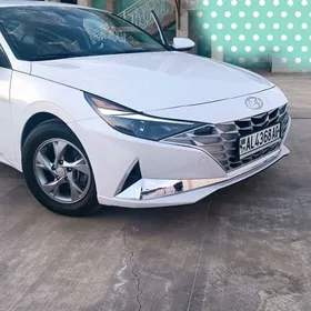 Hyundai Elantra 2021