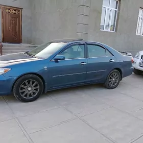 Toyota Camry 2004