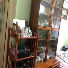 книжный шкаф