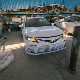 Toyota Camry 2022