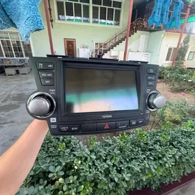 Tayota highlander jbl manitor