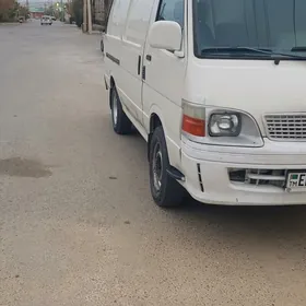 Toyota Hiace 2004