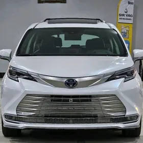 Toyota Sienna 2022
