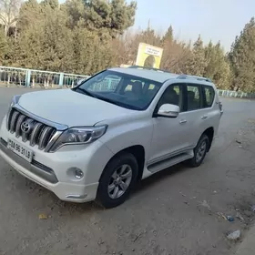 Toyota Land Cruiser Prado 2015