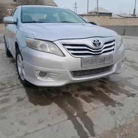 Toyota Camry 2010