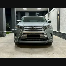 Toyota Highlander 2019
