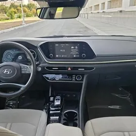 Hyundai Sonata 2021