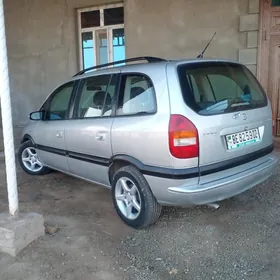 Opel Zafira 2001